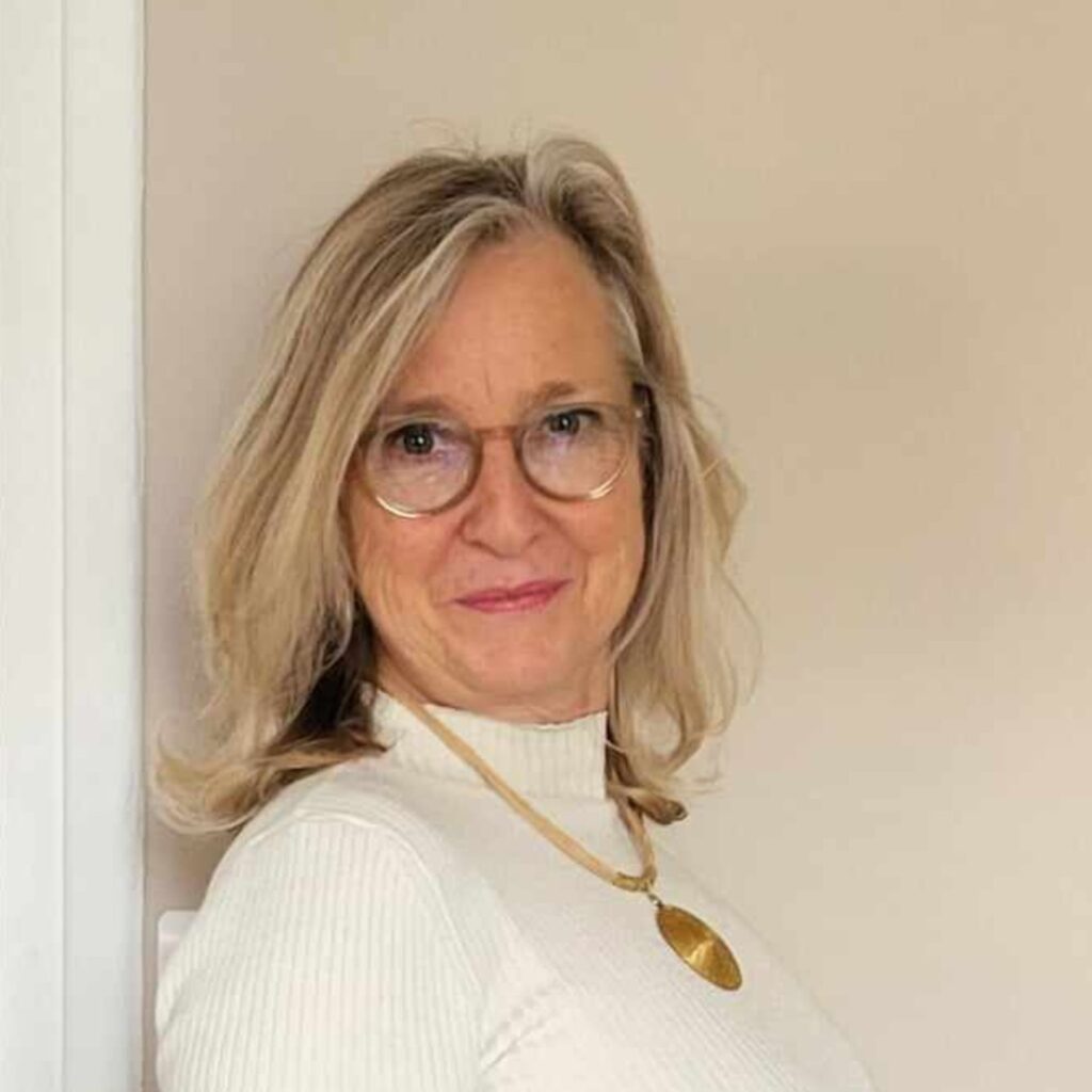 Séverine Bayssat, praticienne en soins vibratoires et guidance spirituelle.