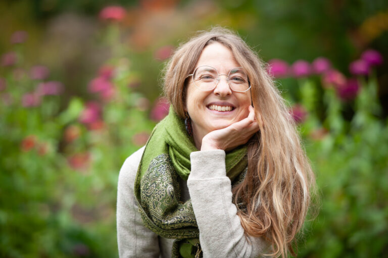 Florilène Loupret, thérapeute en santé globale et praticienne énergétique.