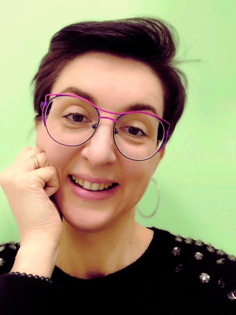 Marilyne Desbordes-Droit, praticienne en gestion du deuil, magnétisme et sophrologie.