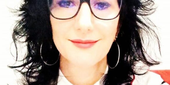 Barbara Tassart, psychopraticienne à Marseille, spécialisée en relations toxiques, accompagnement des victimes de violences et éveil personnel.