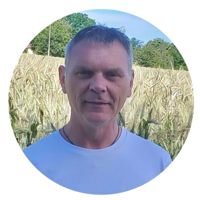 Joël Garnier, praticien en médecine chinoise et soins énergétiques.